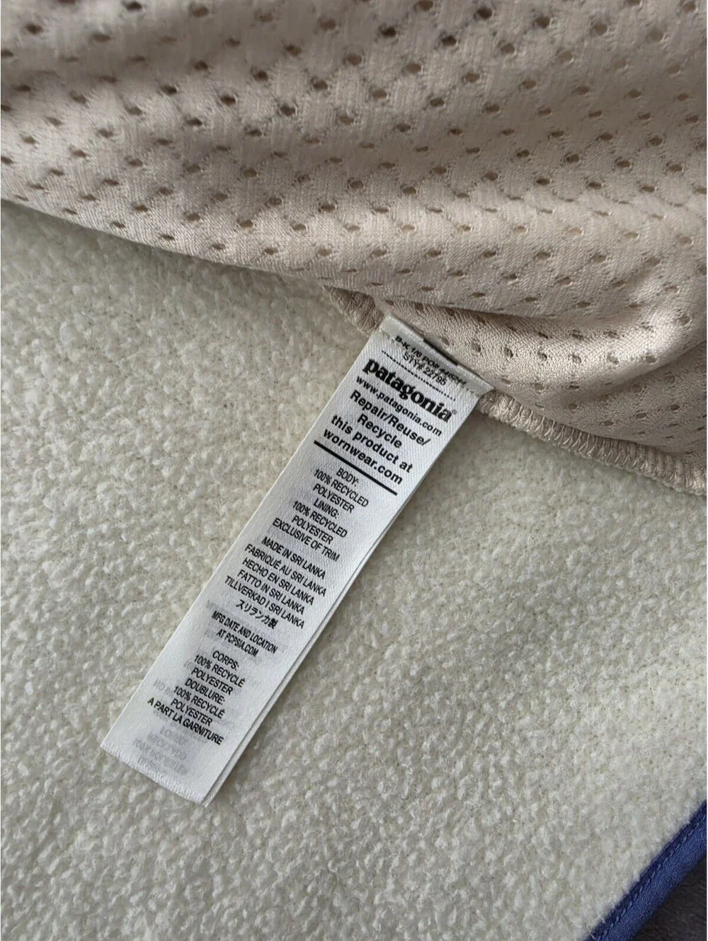 SKU0247 Patagonia Women’s Medium Retro Pile Fleece Jacket Cream Ivory NWOT